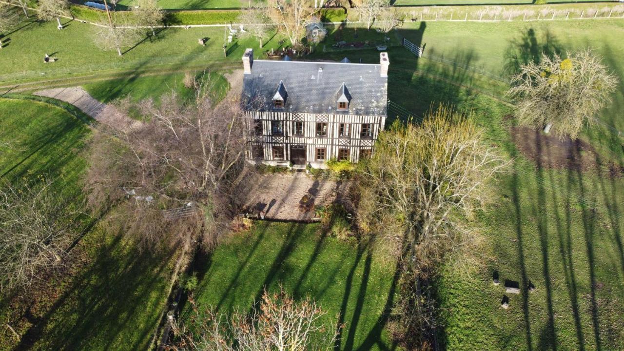 Fourmetot Le Petit Manoir De La Vernelle Bed & Breakfast エクステリア 写真