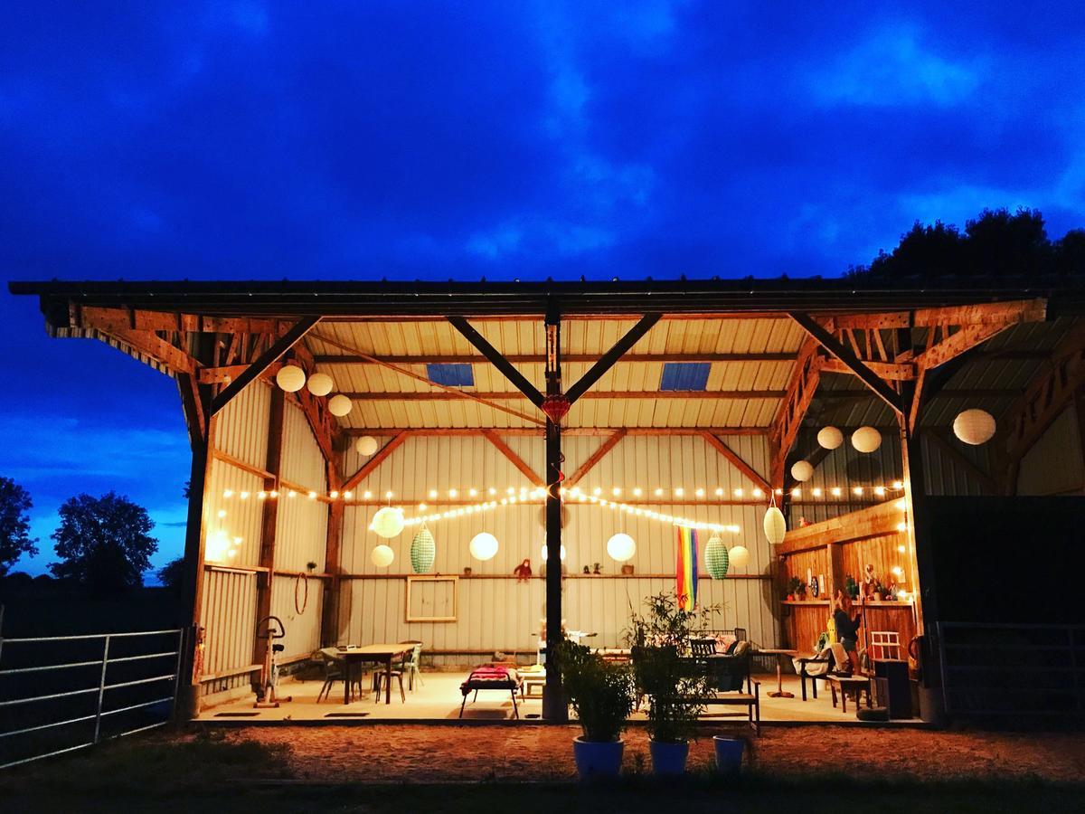 Fourmetot Le Petit Manoir De La Vernelle Bed & Breakfast エクステリア 写真